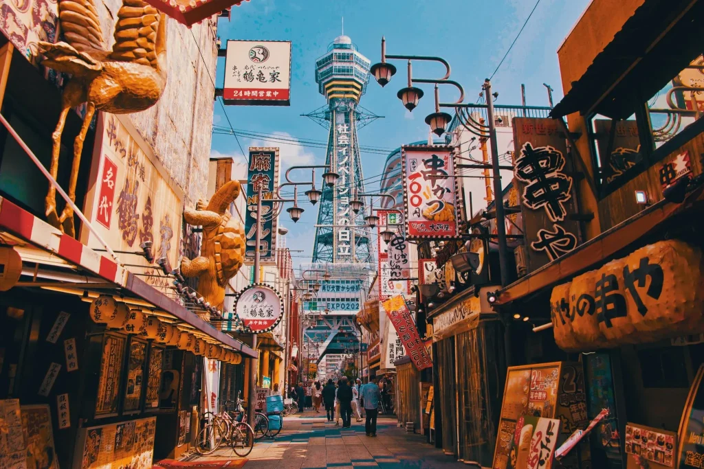Les rues d'Osaka sont très fréquentées par les étrangers.