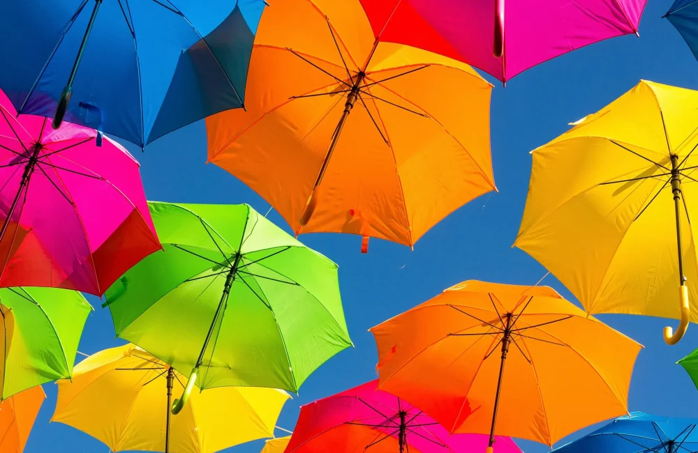 Guarda-chuvas coloridos
